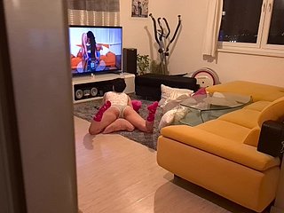 Sizzling stepsister plugged up watching porn with the addition of got with respect to the money with respect to say no to brashness
